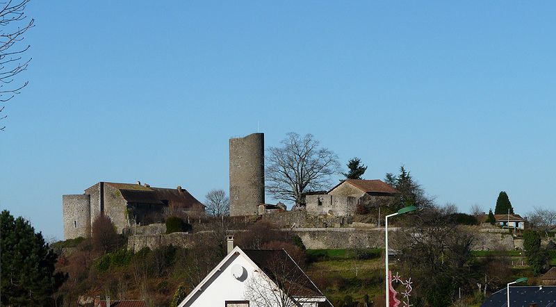 File:Châlus château (1).JPG