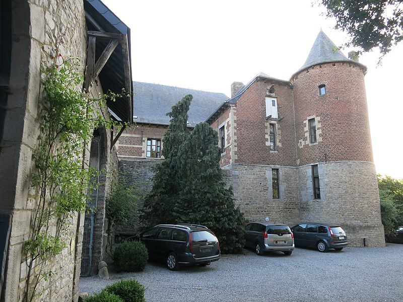 File:ChateauMarsinne1.jpg