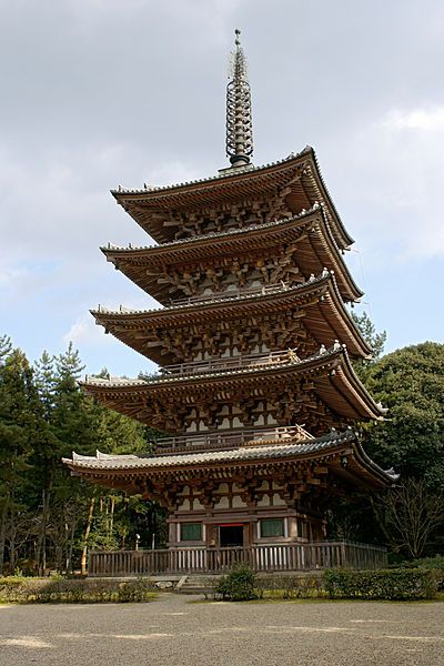 File:Daigoji Kyoto02bs4200.jpg