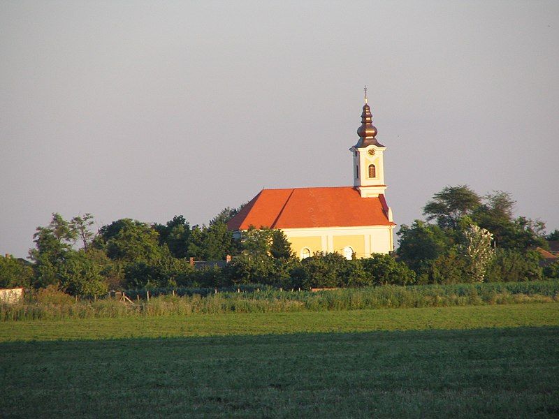 File:Egyházkarcsa church.jpg