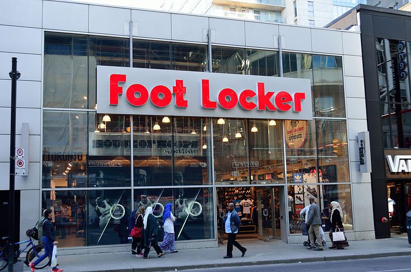 File:FootLockerYonge.jpg