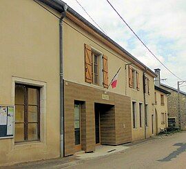 The town hall in Gémonville