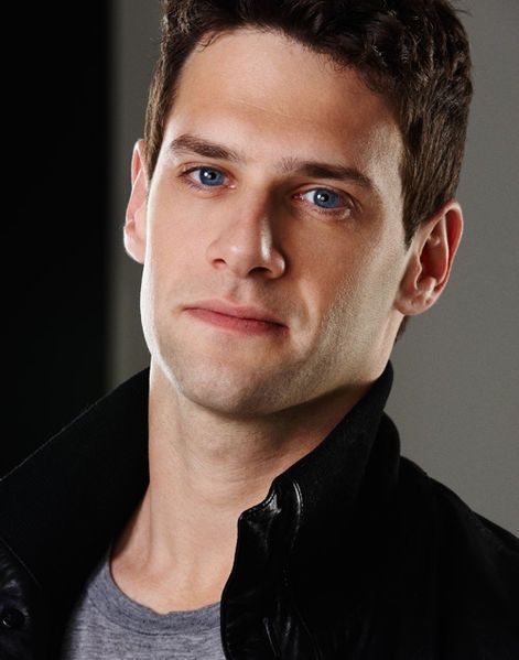 File:Justin Bartha 2.jpg