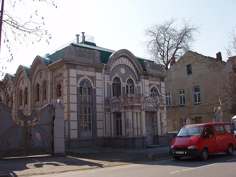 File:Kherson-Synagogue03.jpg