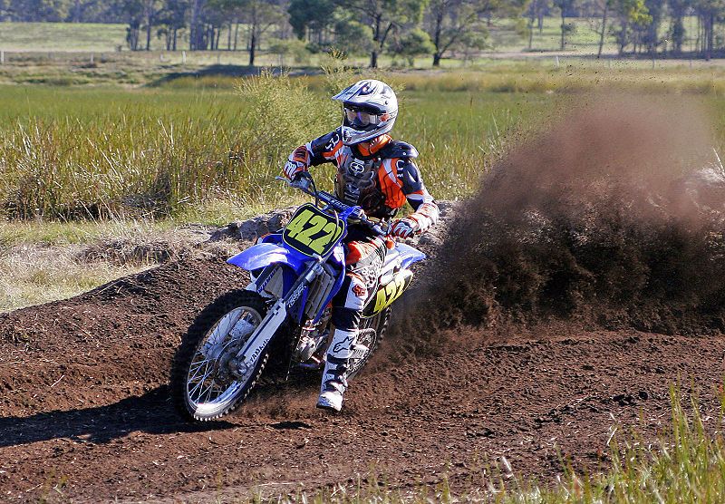 File:MotoX racing02.jpg