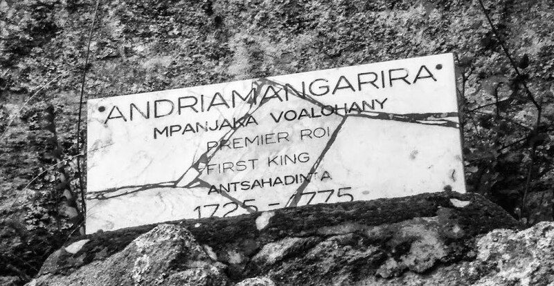 File:Plaque ANDRIAMANGARIRA.jpg