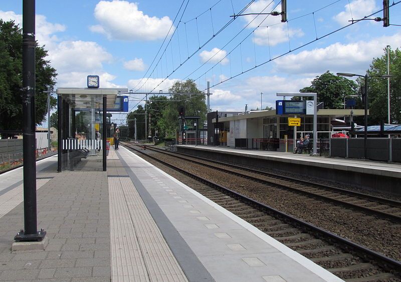 File:Station Wierden.jpg