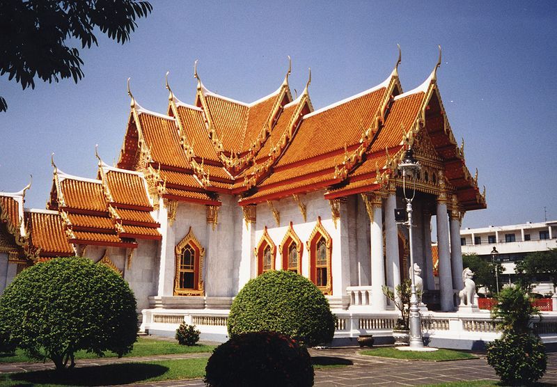 File:Wat Benchamabophit.jpg