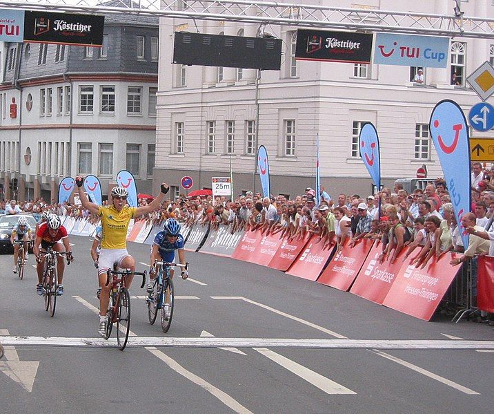 File:Womens-Bicycle-Race-Thuringia-2006.jpg