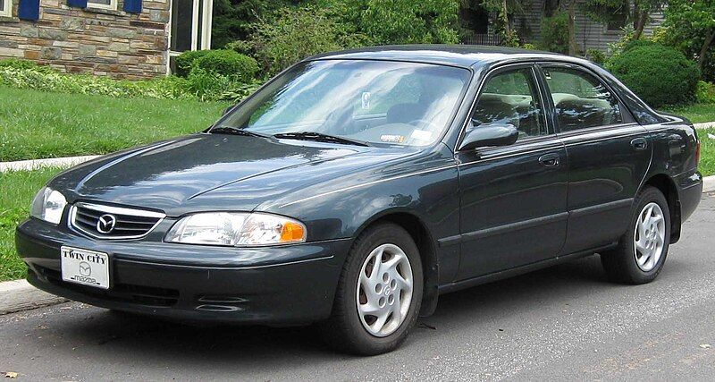 File:00-02 Mazda 626.jpg