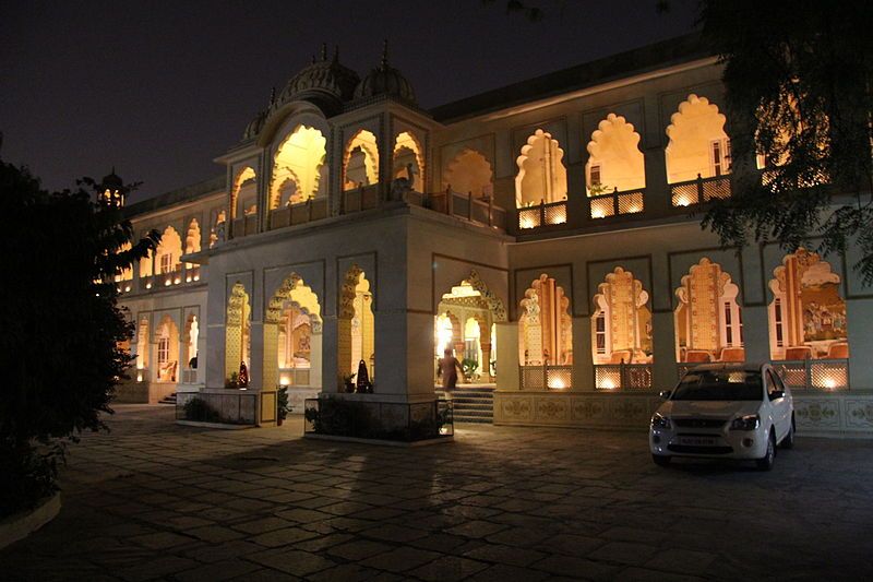 File:Bissau Palace.jpg