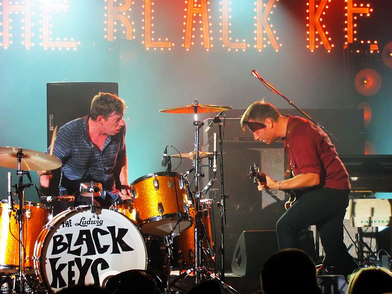 File:Blackkeys022011.jpg