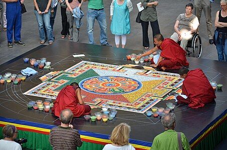 Cakrasaṃvara sand mandala, Bochum, 2011