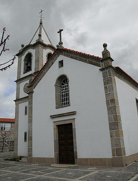 File:Cunha Church.jpg