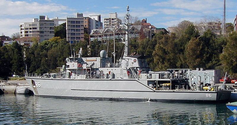 File:HMAS Diamantina MHC86.jpg