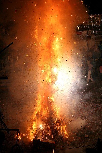 File:Holi Bonfire Udaipur.jpg