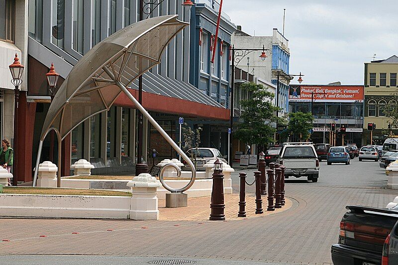 File:Invercargill Umbrella.JPG