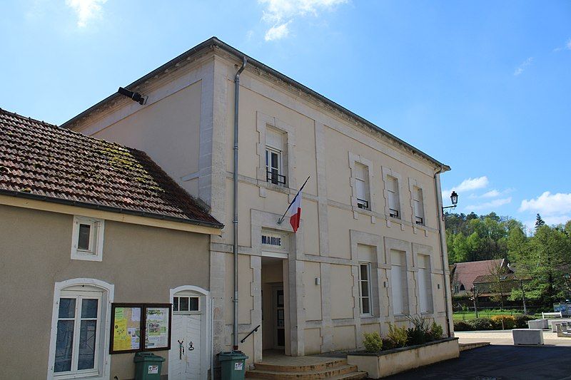 File:Midrevaux Mairie.jpg