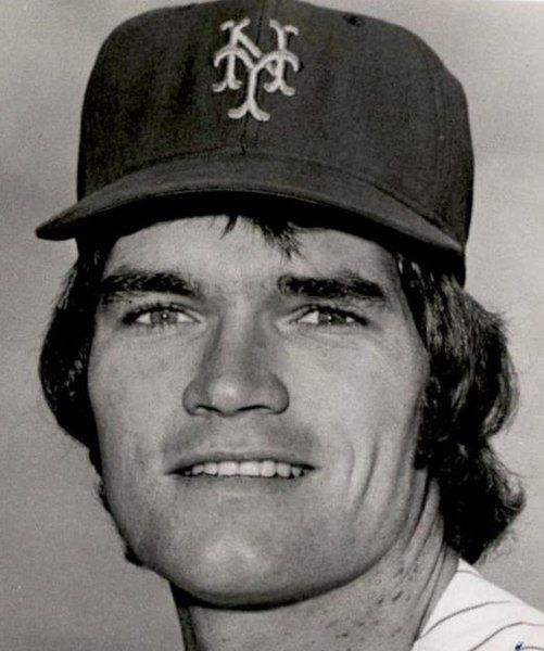 File:Mike Vail Mets.jpg