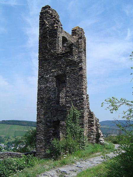 File:Mosel2004 005 Grevenburg.jpg