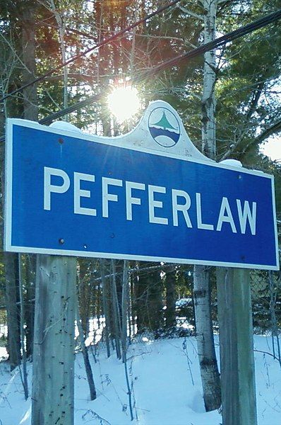 File:Pefferlaw.jpg