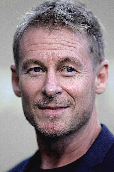 File:Richard Roxburgh 2013.jpg