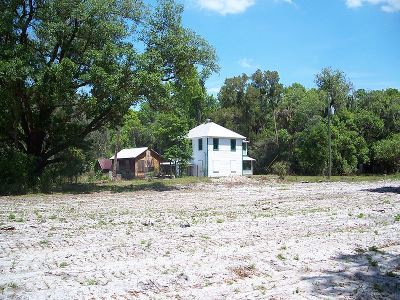 File:Spuds Sanchez Homestead03.jpg