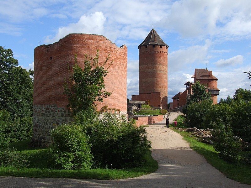 File:Turaida Castle.JPG