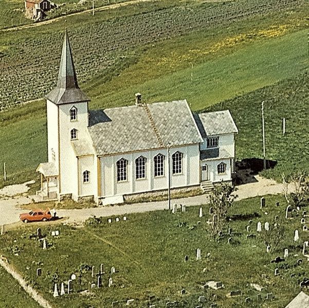 File:Valberg kirke.jpg