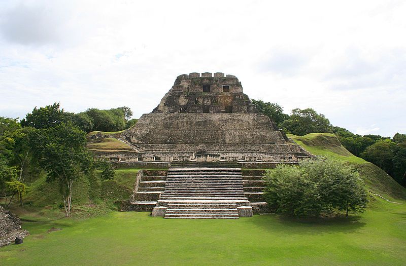 File:Xunantunich09.jpg