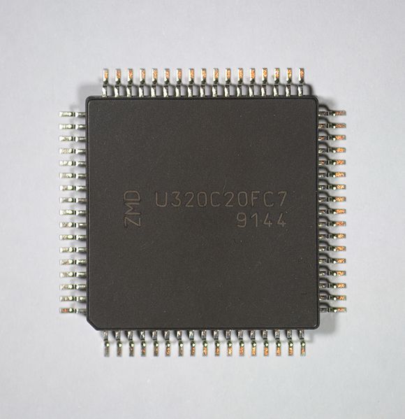 File:ZMD U320C20FC7.jpg