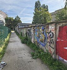 Western perimeter of the property, footpath to Rüdersdorfer Straße