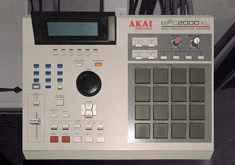 File:Akai MPC2000XL front.jpg