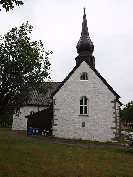 File:Bodin kyrkje 1.jpg