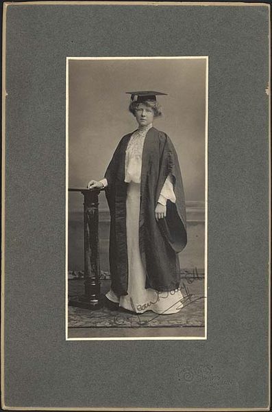 File:Elsie Dalyell.jpg