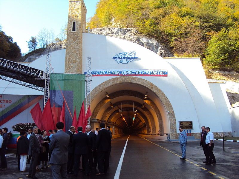 File:Gimry tunnel 1.JPG