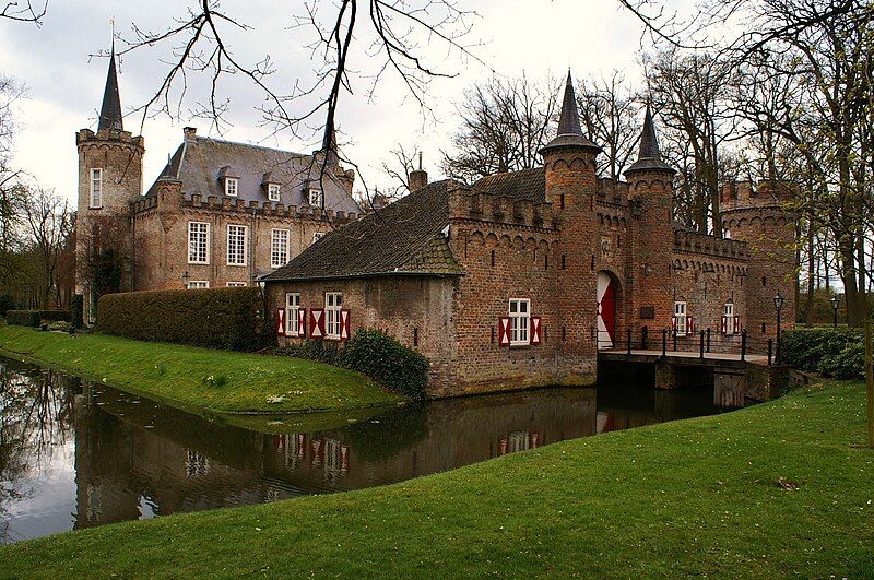 File:Henkenshage-St. Oedenrode (2).JPG