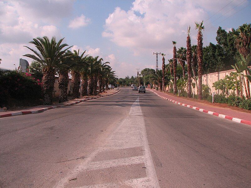 File:Kfar Truman 1.jpg