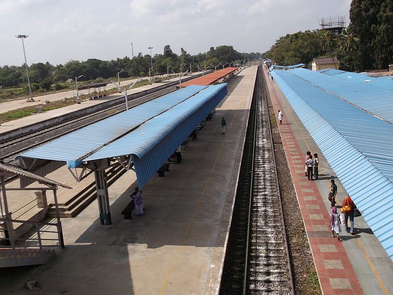 File:KumbakonamRailwayStation SouthernSide.jpg