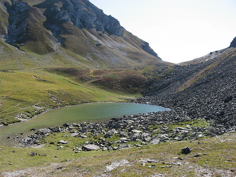 File:Lago della Meja.jpg