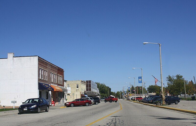 File:Milton Wisconsin Downtown.jpg