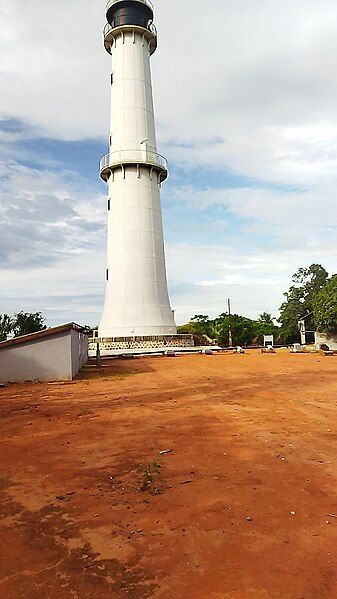 File:Phare du Katsepy.jpg