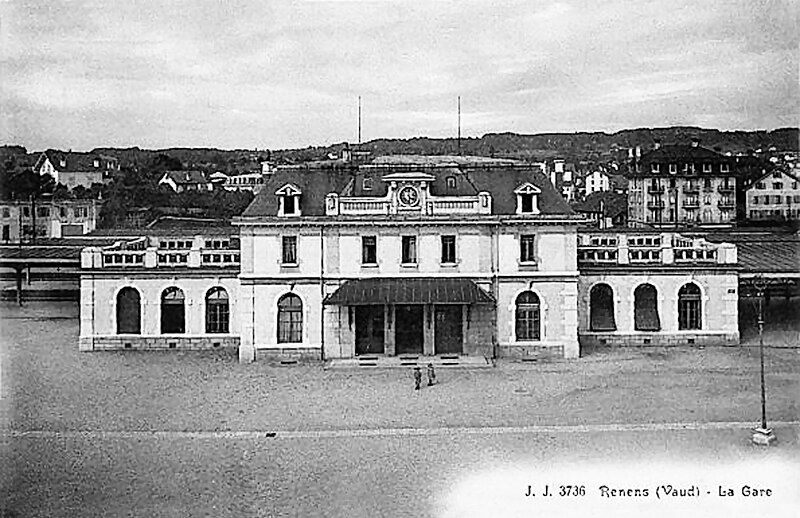 File:Renens-Gare-postcard-of-building-opened-1908.jpg