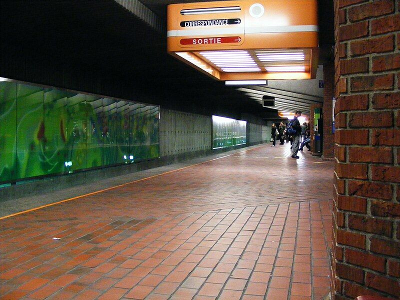 File:Snowdon Montreal Metro.jpg