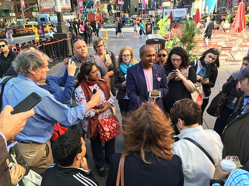 File:Sree-Sreenivasan-teaching-times-square.jpg