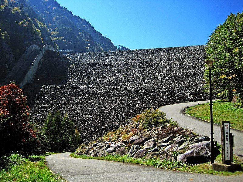 File:Takase Dam 2008-10-13.jpg