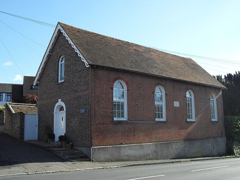 File:Uckfield Baptist Church.JPG