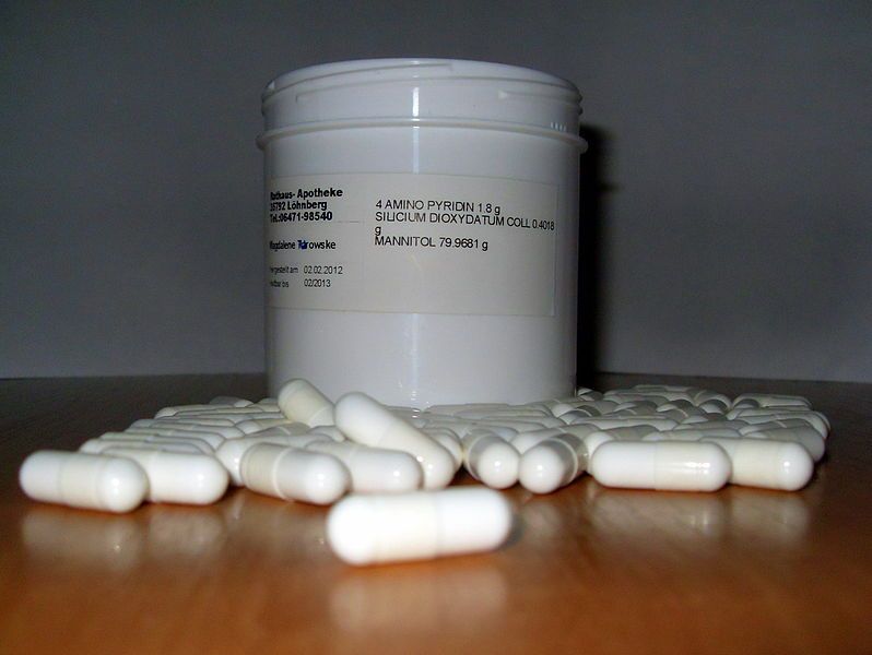 File:4-Aminopyridine.JPG