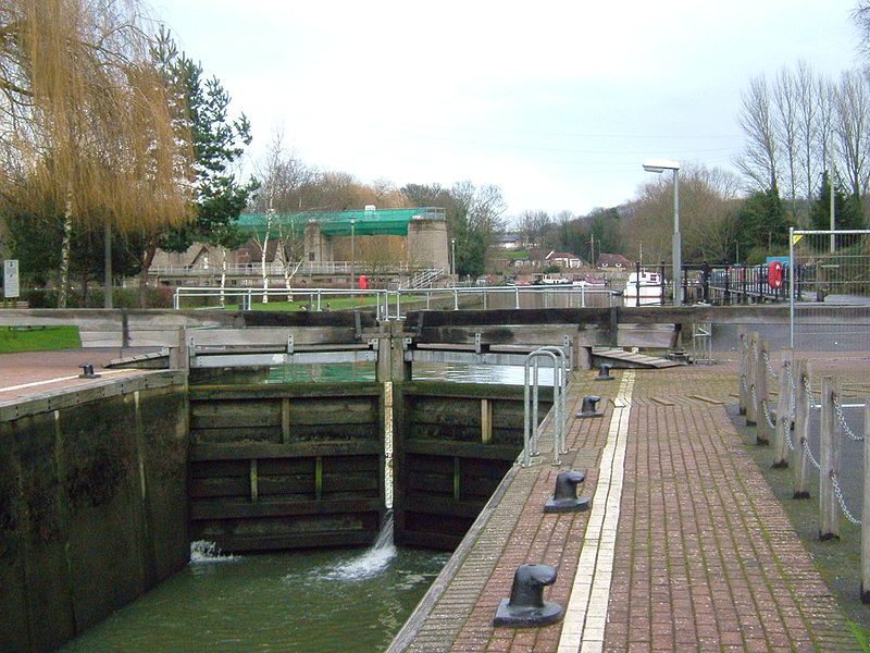 File:AllingtonLock2.JPG