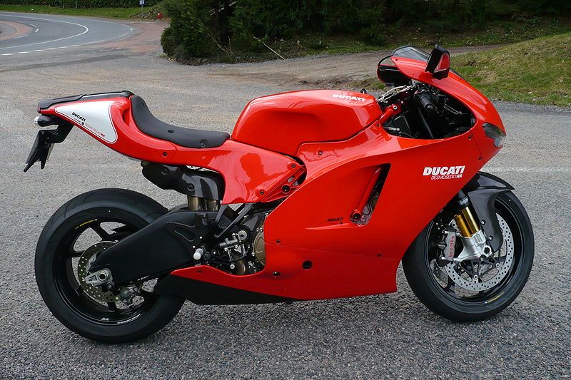 File:Ducati Desmosedici RR.jpg